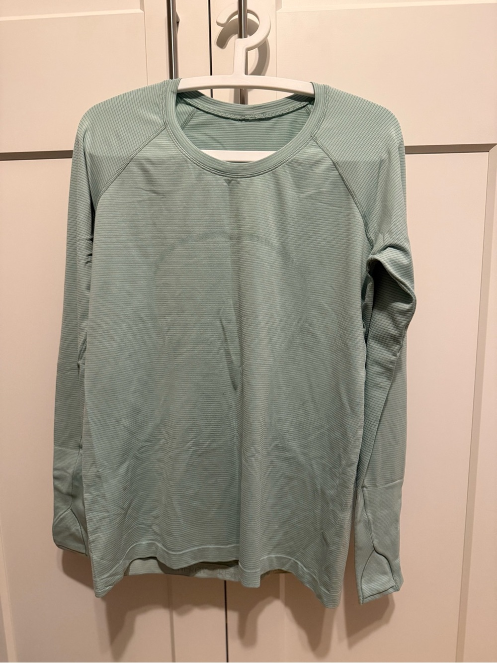 lululemon women’s Swiftly Tech Long-Sleeve Shirt 2.0 *Hip Length, size 12
